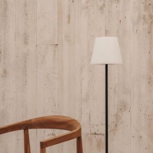 Lámpara de pie solar para exterior Amaray de Kave Home